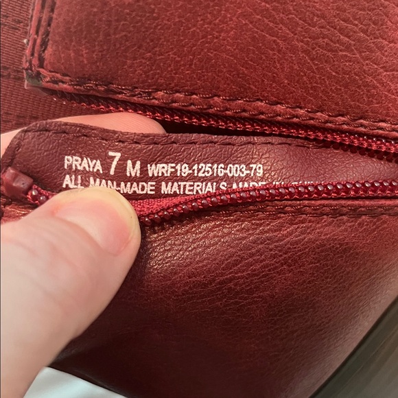 Kim Rogers Maroon Ankle Booties - Picture 5 of 5